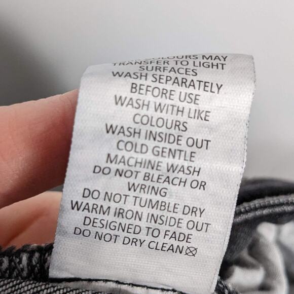 Universal Standard Distressed Black Seine Jeans Size 28 (4X) - Picture 7 of 7